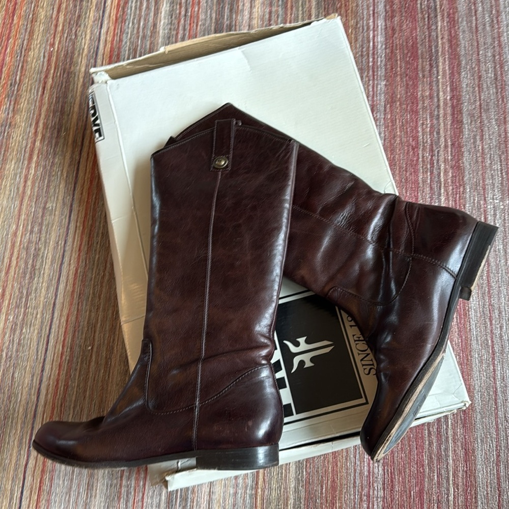 Frye Cindy dark brown riding boots Sz 9